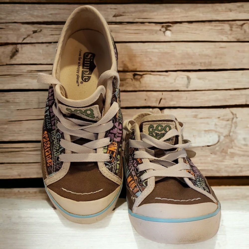 ECO Sneaks Woman's Shoes Simple Shoes for a Happy Planel Size 6